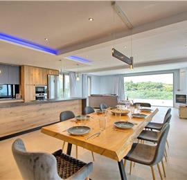 3 bedroom villa with pool & sea views, Makrades, sleeps 6